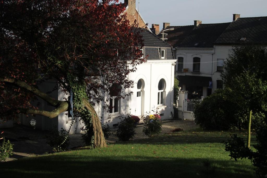 Gite De La Conciergerie Du Cheval Blanc Luttre 部屋 写真